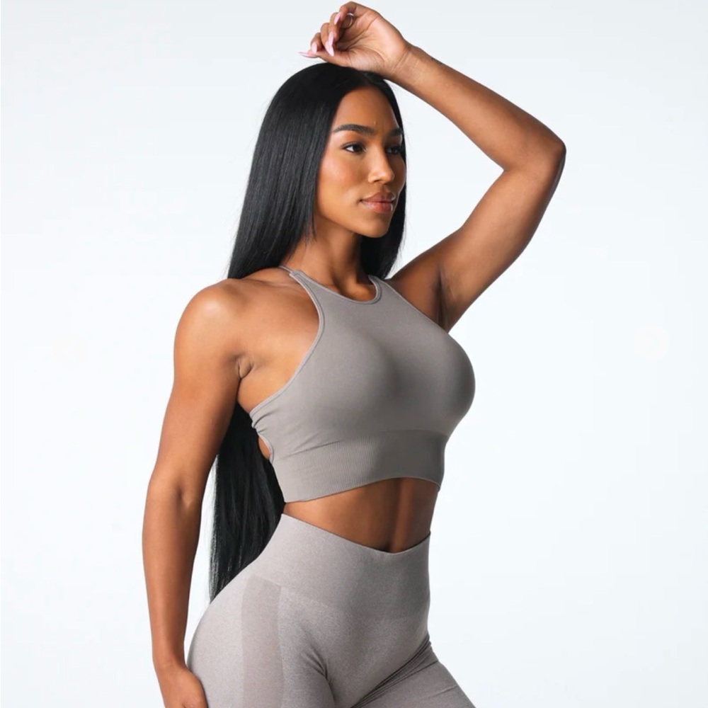 New NVGTN Taupe Embrace Seamless Bra